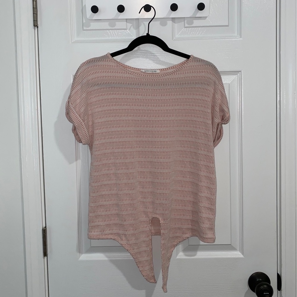 Front tie top